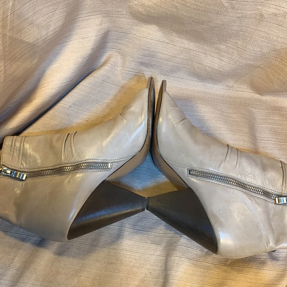 Vince Camuto leather peep toe gladiator ankle boot